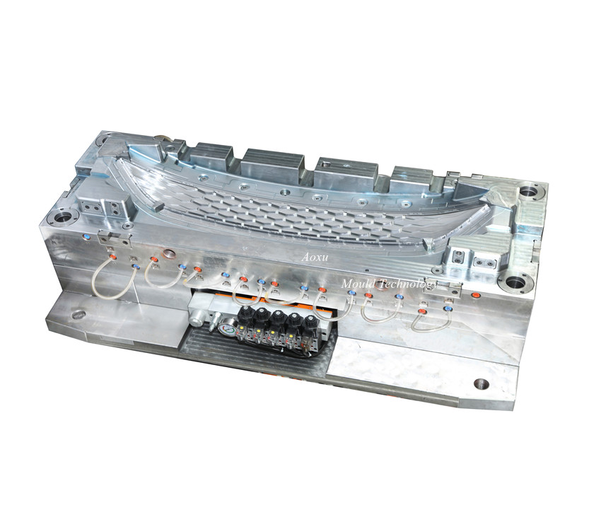 แม่พิมพ์กระจังหน้ารถยนต์